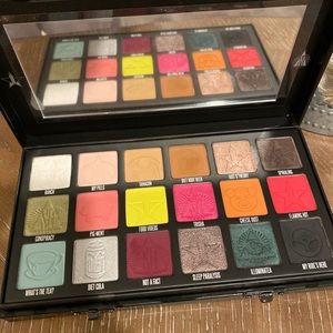 CONSPIRACY PALETTE SHANE DAWSON x JEFFREE STAR
